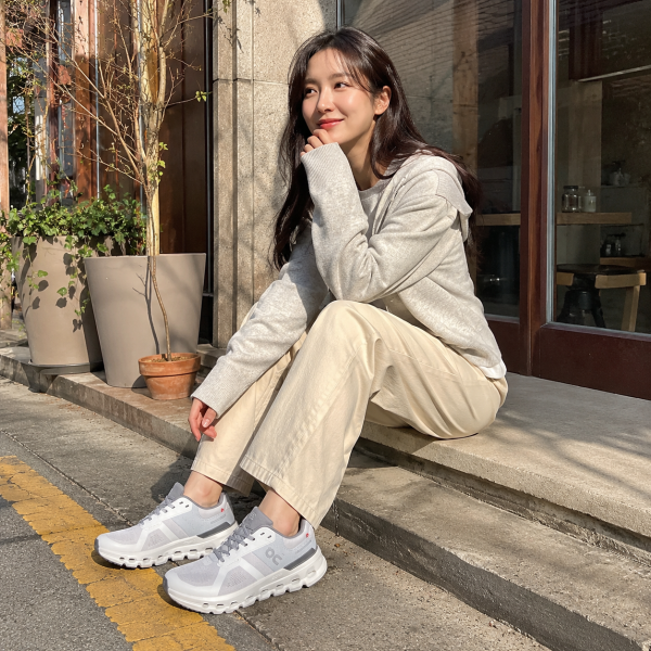 클라우드러너 2 운동화 $107.33ON 러닝화 최대 50% + 추가 10% 할인