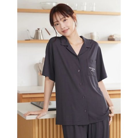 Moduba쿨 레이온 멜로우 플러피 로고 셔츠