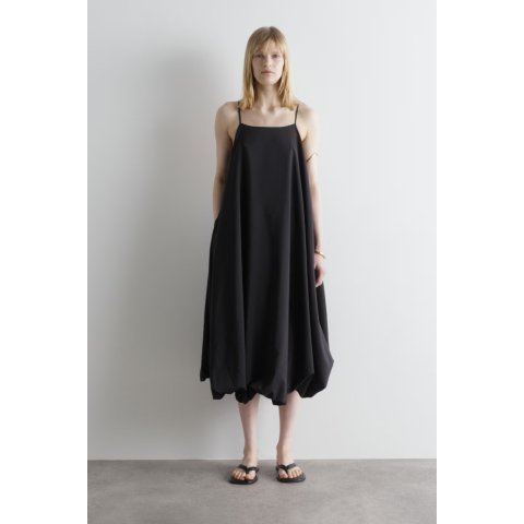 ModubaBUBBLE-HEM MIDI DRESS - BLACK | COS US