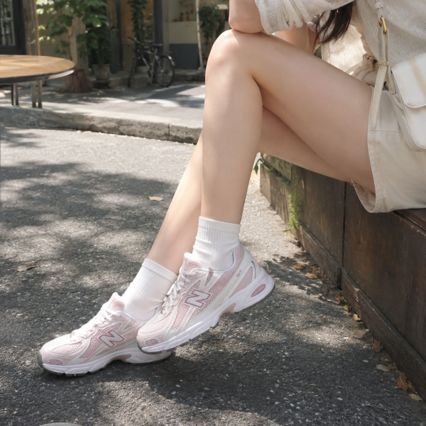 740 운동화 $69.99 👟New Balance 운동화 1+1 프로모션