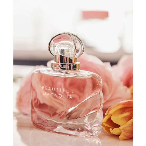 ModubaEstee Lauder 뷰티풀 매그놀리아 오 드 퍼퓸 스프레이 3.4oz.