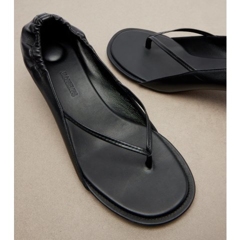 ModubaJacquemus 레더 통 샌들