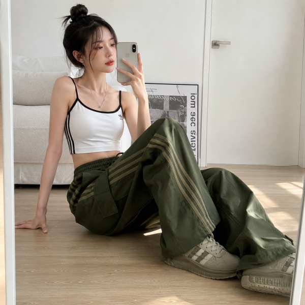 $100 이상 구매 시 백팩 무료 증정adidas 최대 60% + 앱 전용 추가 20% 할인 🔥