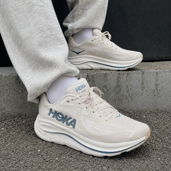 HOKA 클리프턴 10 남성 쿠션 러닝화