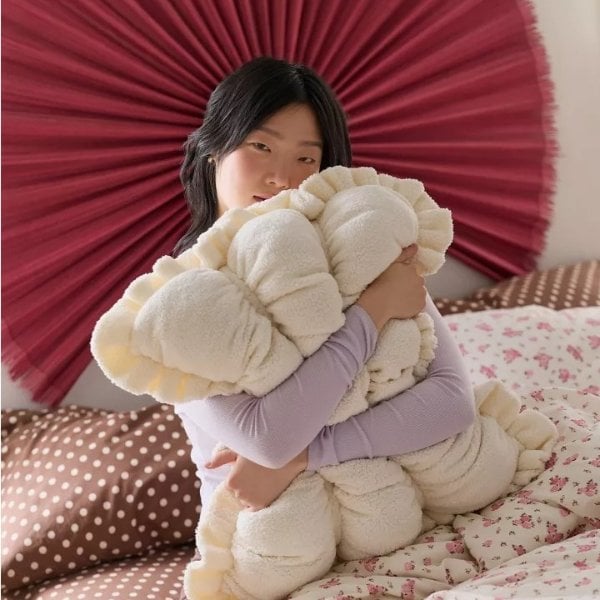 오왈라 24oz 물병 $29.99Urban Outfitters 홈데코 최대 83% 할인 🛋️