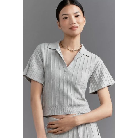 ModubaMaeve 반소매 칼라 브이넥 리브드 스웨터
