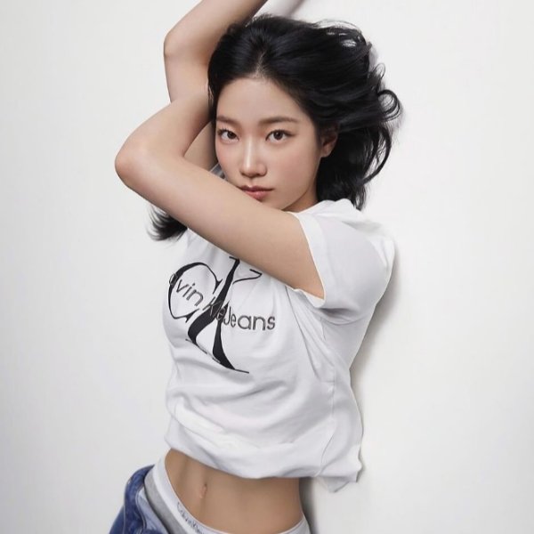 그래픽 박시 티셔츠 $17.49 👕Calvin Klein 시즌오프 최대 70% + 추가 30% 할인