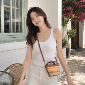 우븐 크로스백 $71.10 👜