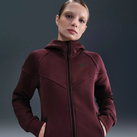Moduba여성용 Sportswear Tech Fleece Windrunner 풀집업 후디 (버건디 크러쉬)