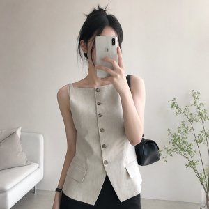테일러드 베스트 탑 $70