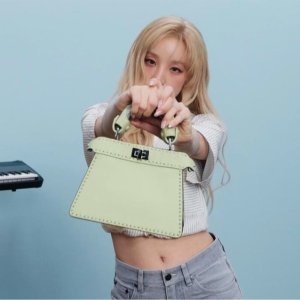 레더 숄더백 $1890