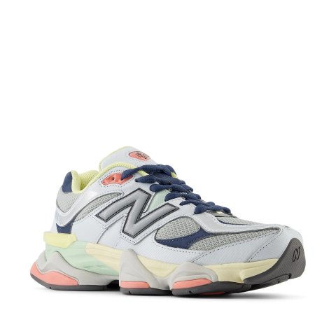 Moduba9060 스니커즈